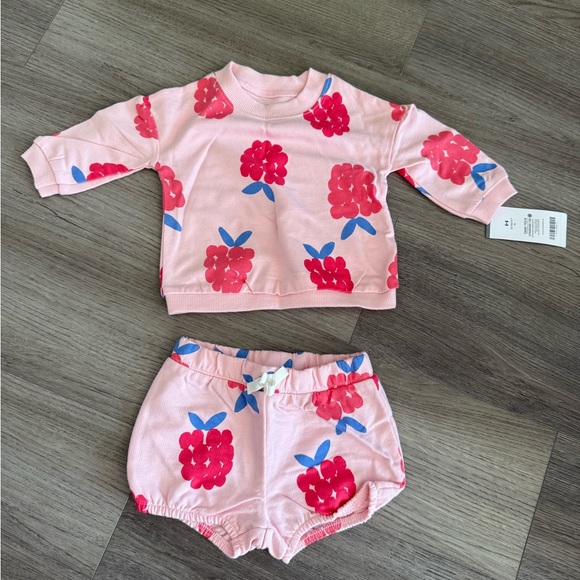 Carters sets - Picture 3 of 4